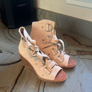 Sorel wedge summer sandals